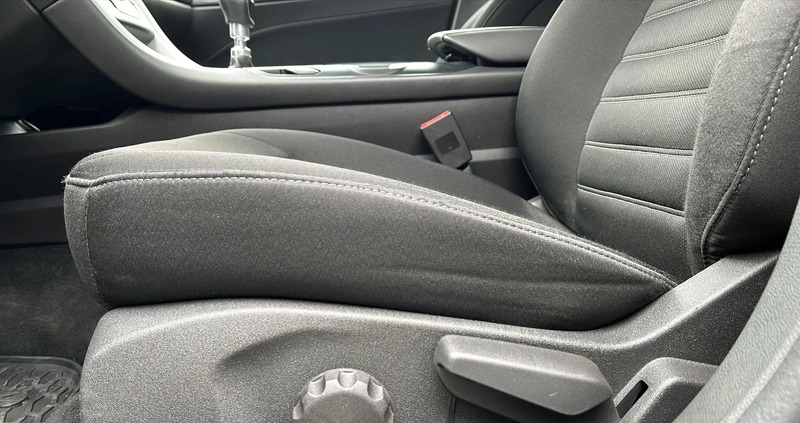 Ford Mondeo cena 66700 przebieg: 119568, rok produkcji 2018 z Radom małe 352